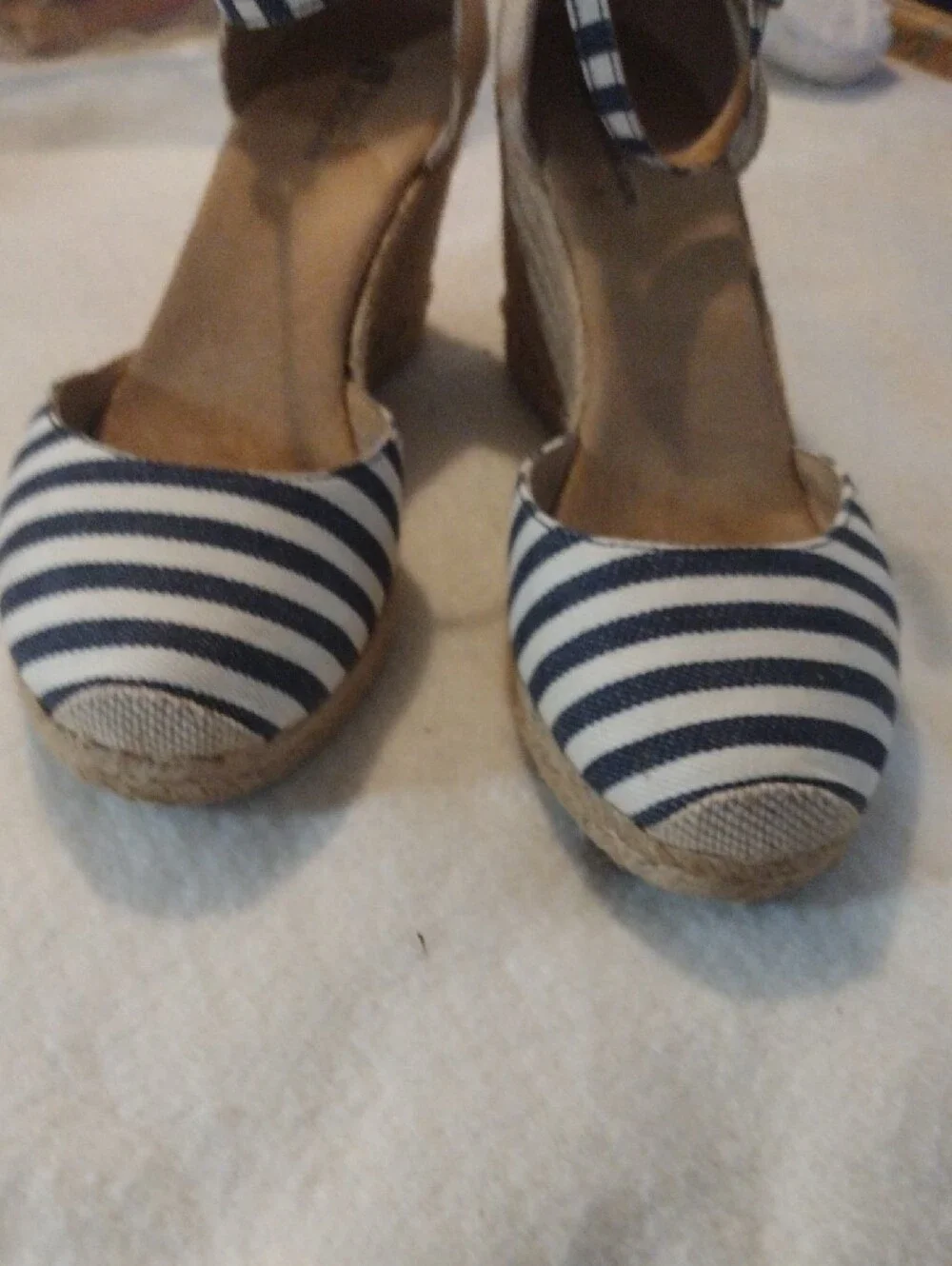 White Mountain Denim Navy and Beige Striped Espadrille Wedge Sandals Size 10